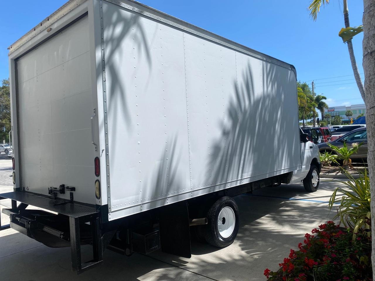 2013 Ford Econoline Commercial Cutaway 1 OWNER E 450 BOX TRUCK Pompano Beach FL