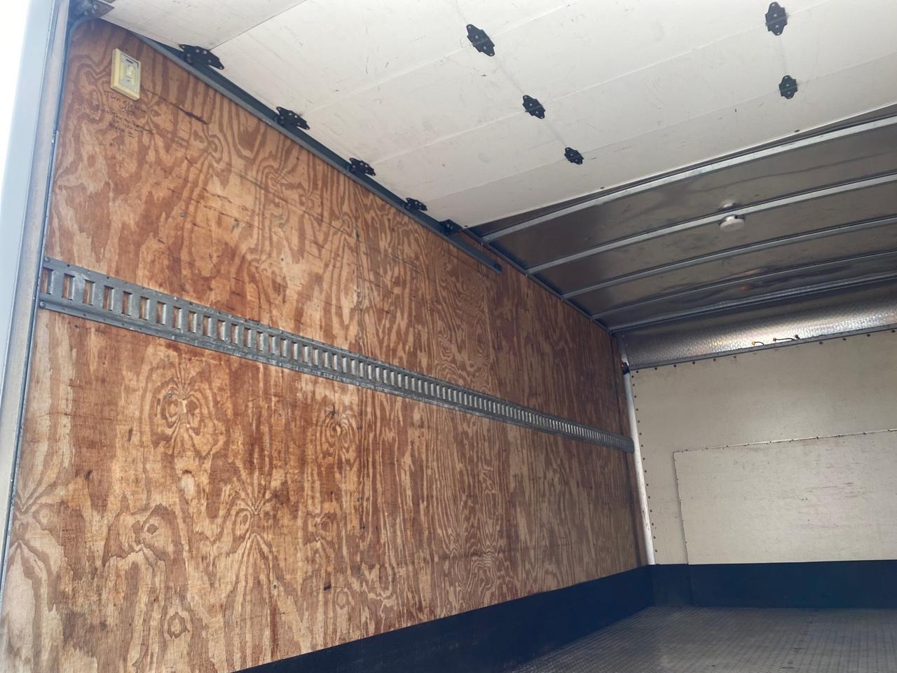 2013 Ford Econoline Commercial Cutaway 1 OWNER E 450 BOX TRUCK Pompano Beach FL