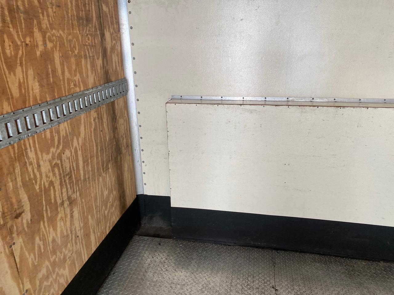 2013 Ford Econoline Commercial Cutaway 1 OWNER E 450 BOX TRUCK Pompano Beach FL