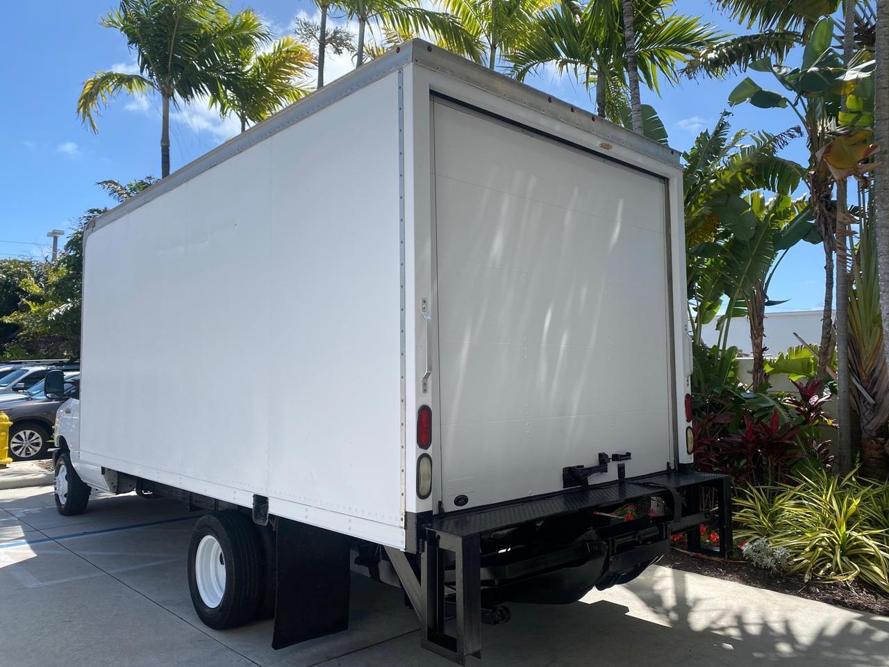 2013 Ford Econoline Commercial Cutaway 1 OWNER E 450 BOX TRUCK Pompano Beach FL