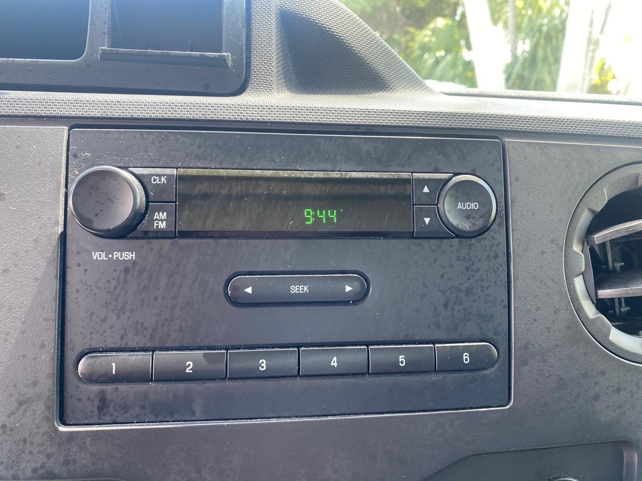 2013 Ford Econoline Commercial Cutaway 1 OWNER E 450 BOX TRUCK Pompano Beach FL