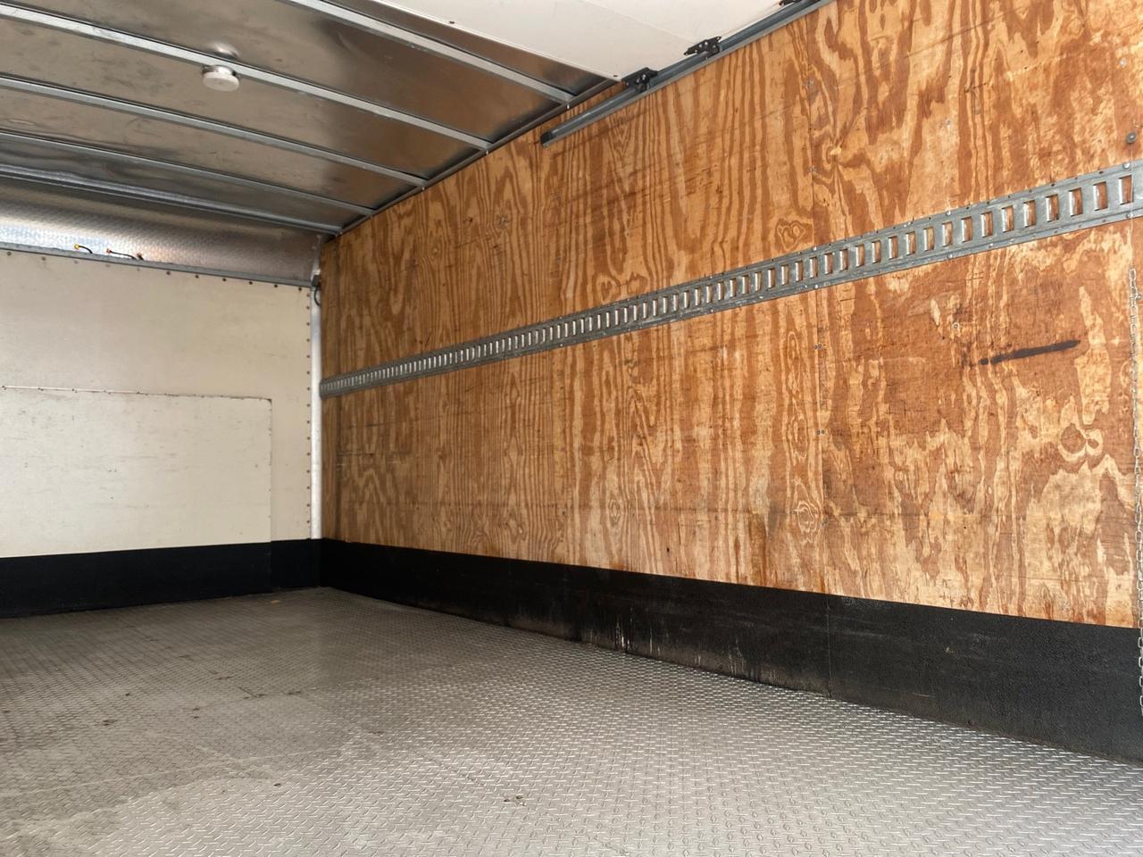 2013 Ford Econoline Commercial Cutaway 1 OWNER E 450 BOX TRUCK Pompano Beach FL