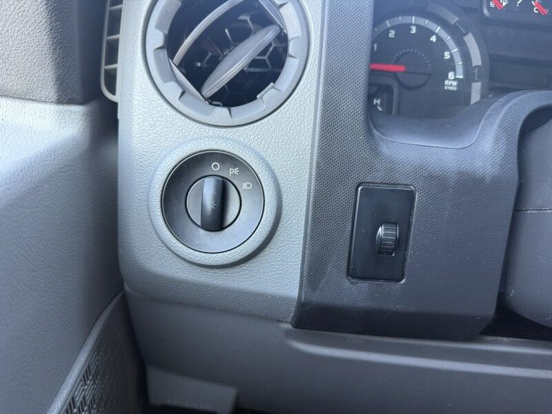 2013 Ford Econoline E-250 Cargo Van Commercial Collinsville OK