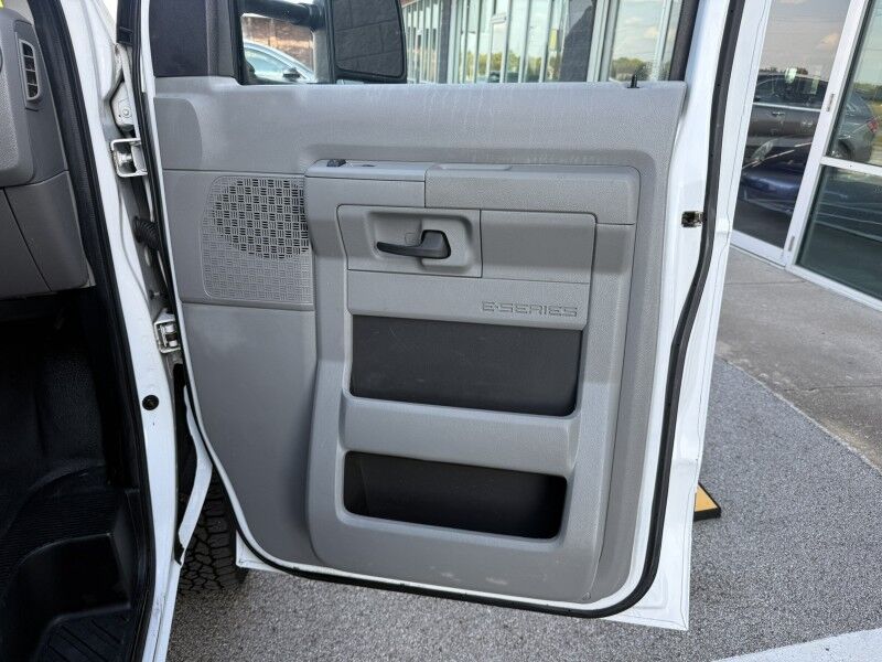 2013 Ford Econoline E-250 Cargo Van Commercial Collinsville OK