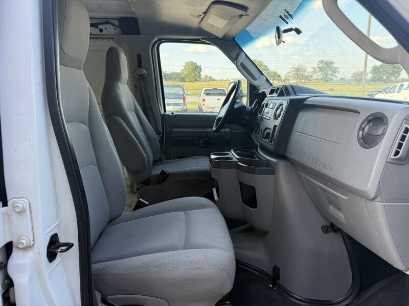 2013 Ford Econoline E-250 Cargo Van Commercial Collinsville OK