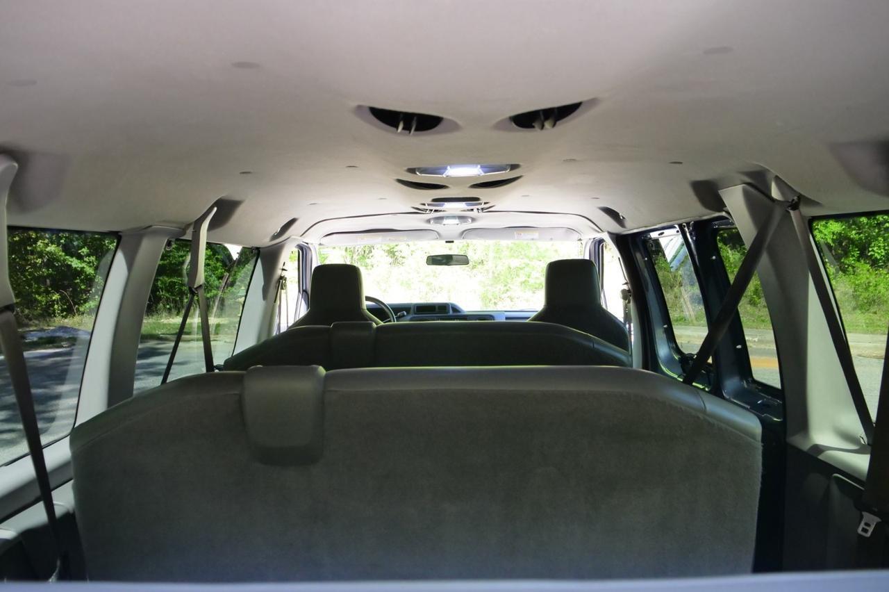 2013 Ford Econoline Wagon XL / 12 Passenger Van / 5.4L V8! Lincolnton NC