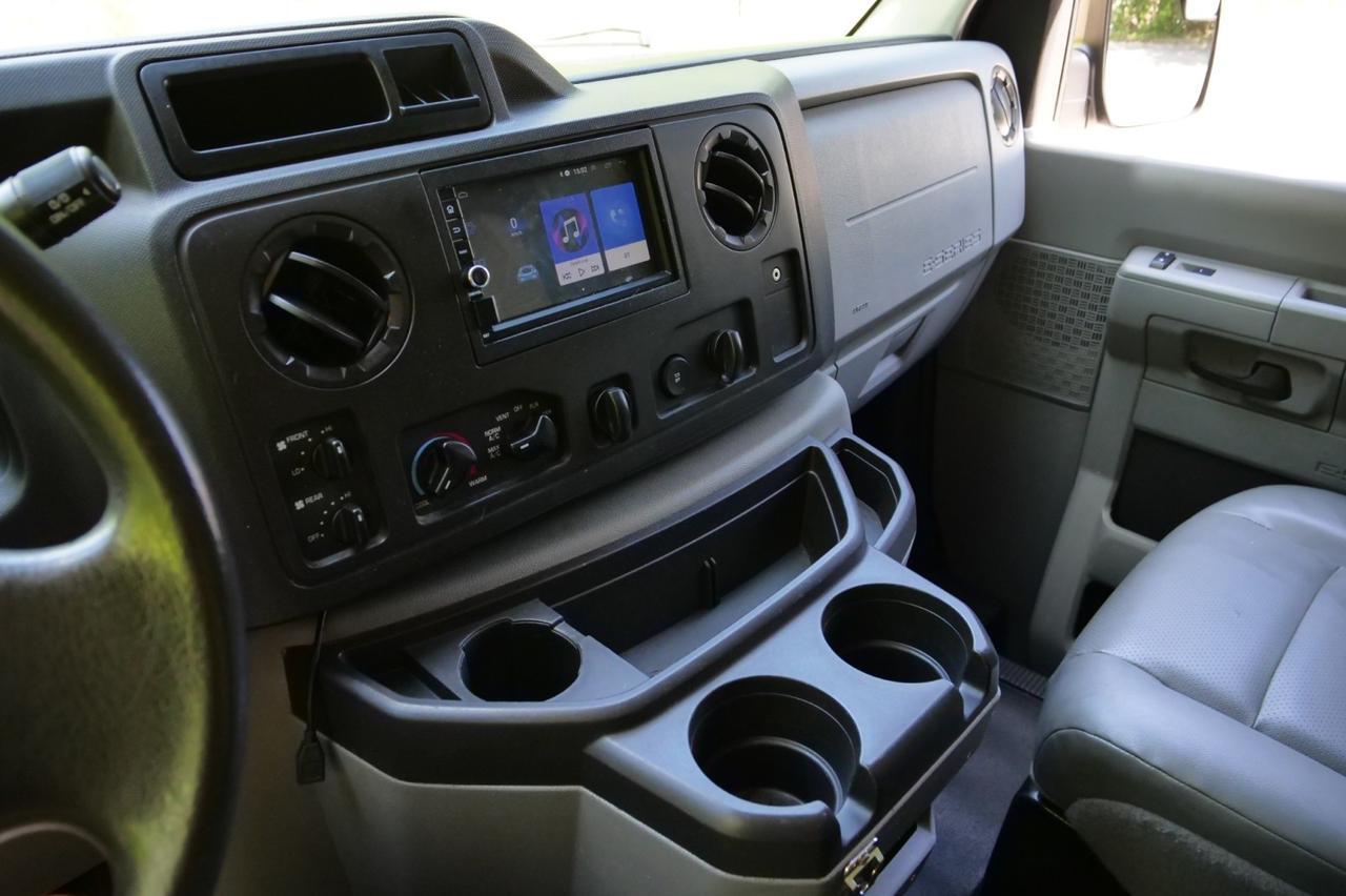 2013 Ford Econoline Wagon XL / 12 Passenger Van / 5.4L V8! Lincolnton NC