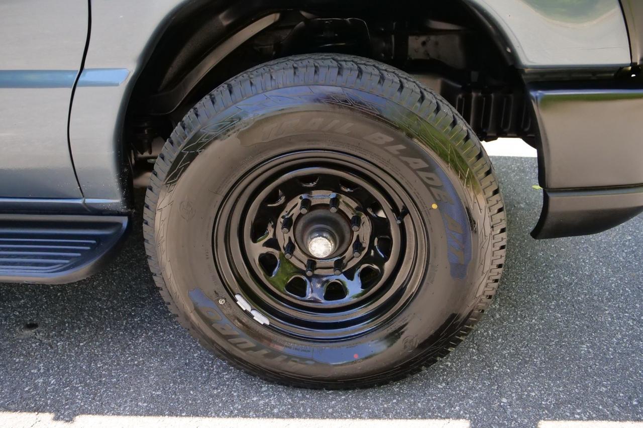 2013 Ford Econoline Wagon XL / 12 Passenger Van / 5.4L V8! Lincolnton NC