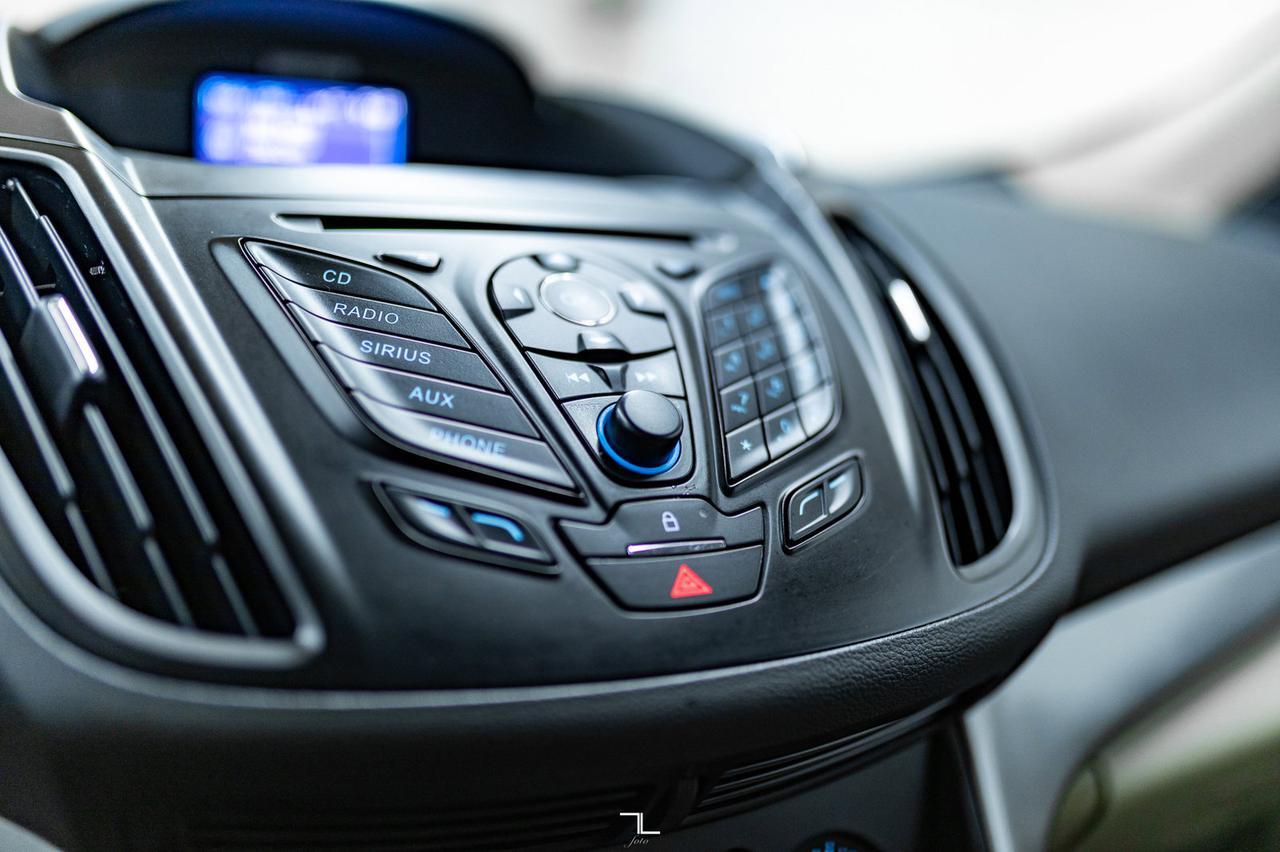 2013 Ford Escape AWD SE Hseats Red Deer AB