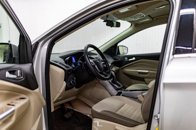 2013 Ford Escape AWD SE Hseats Red Deer AB