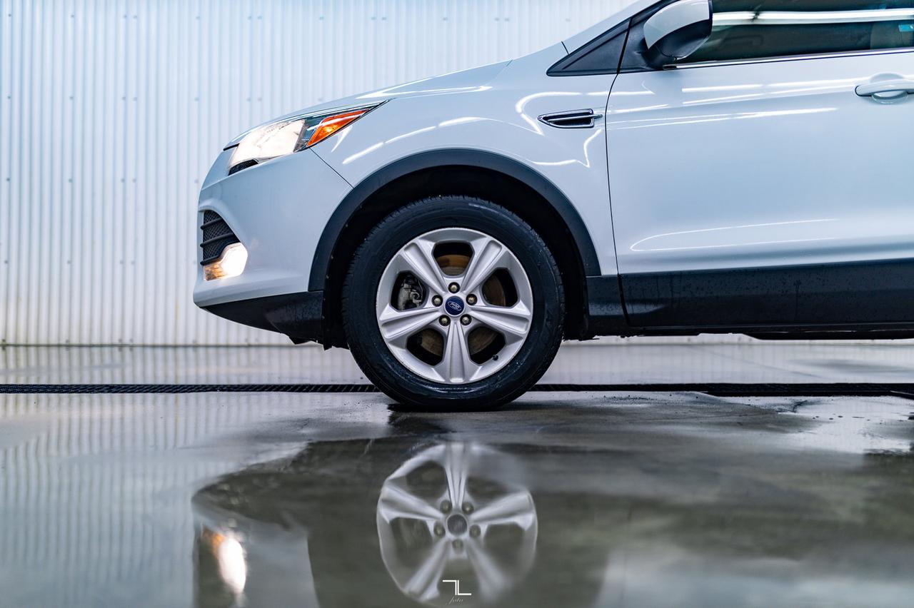 2013 Ford Escape AWD SE Leather Heated Seats Red Deer AB