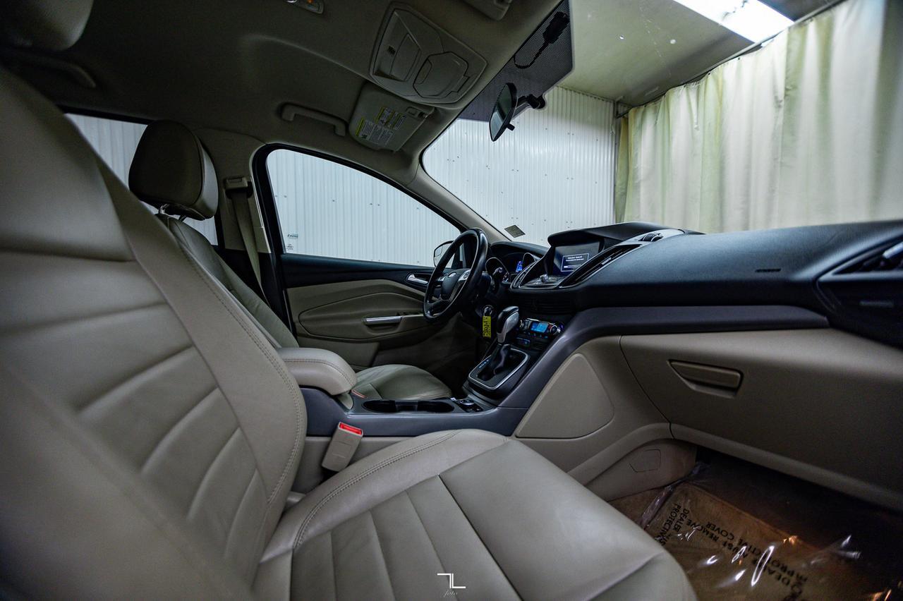 2013 Ford Escape AWD SE Leather Heated Seats Red Deer AB