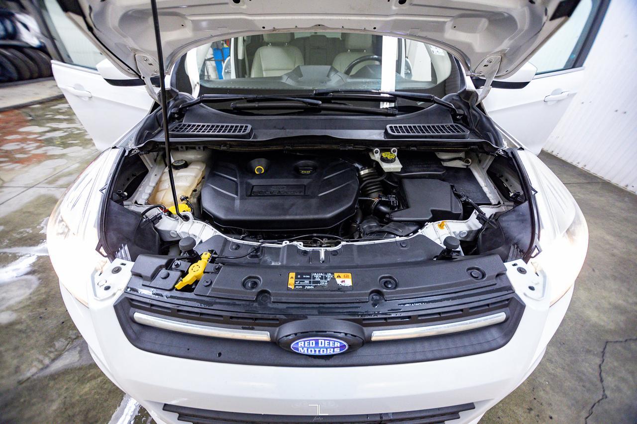 2013 Ford Escape AWD SE Leather Heated Seats Red Deer AB