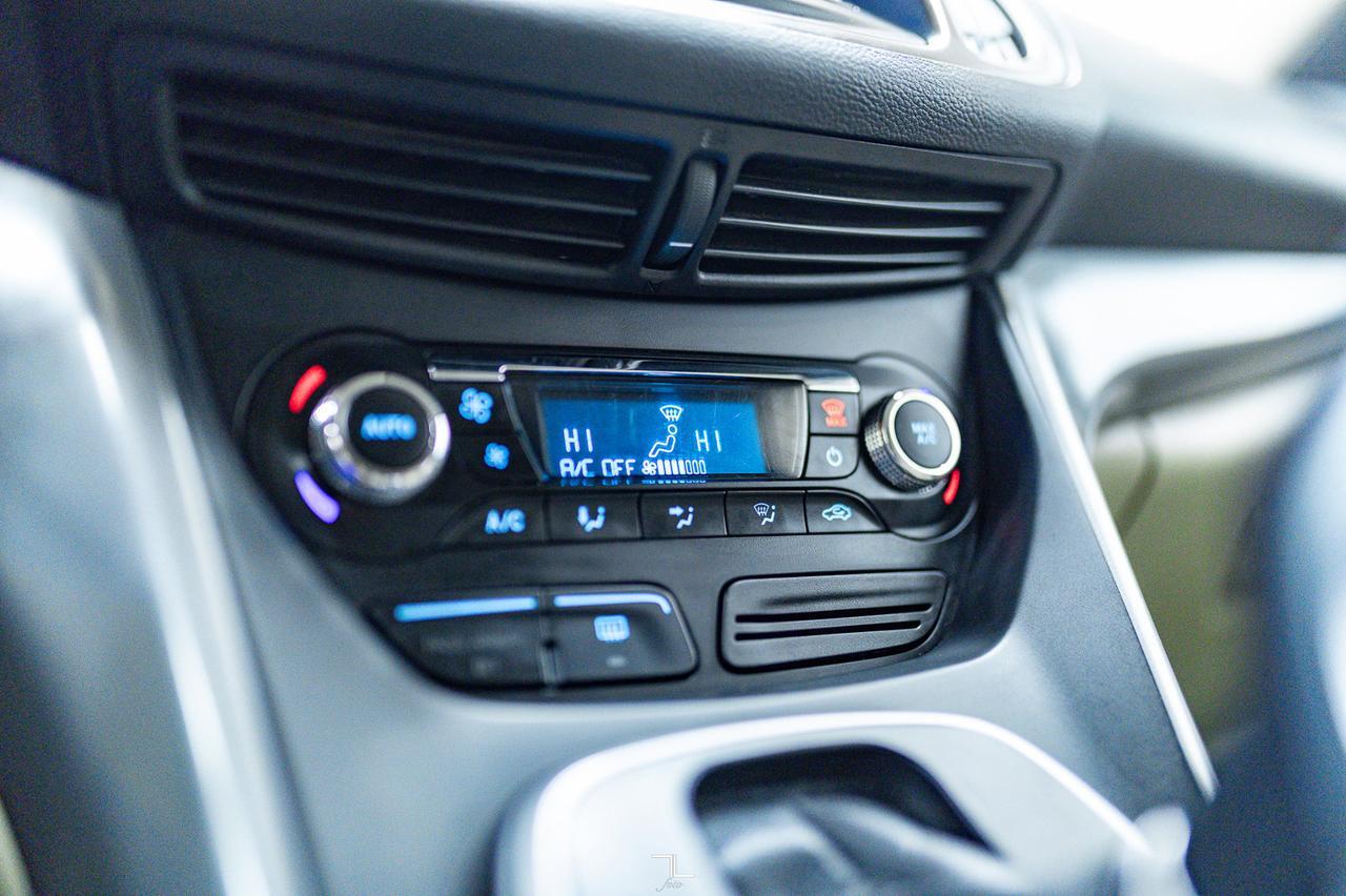 2013 Ford Escape AWD SE Leather Heated Seats Red Deer AB