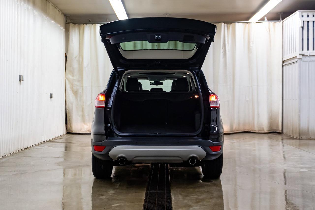 2013 Ford Escape AWD Titanium Leather Roof Nav Red Deer AB