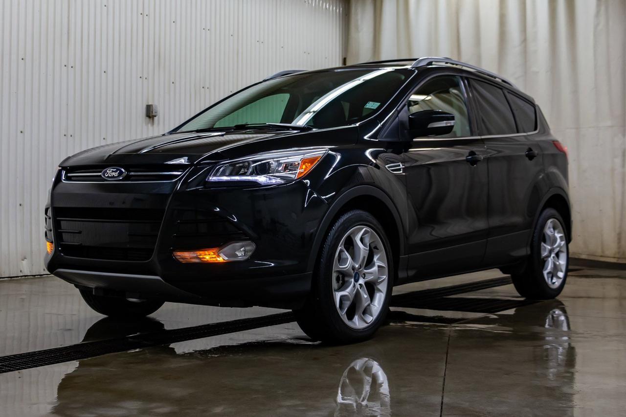 2013 Ford Escape AWD Titanium Leather Roof Nav Red Deer AB
