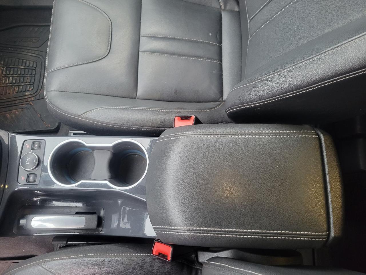 2013 Ford Escape Titanium Charlton MA