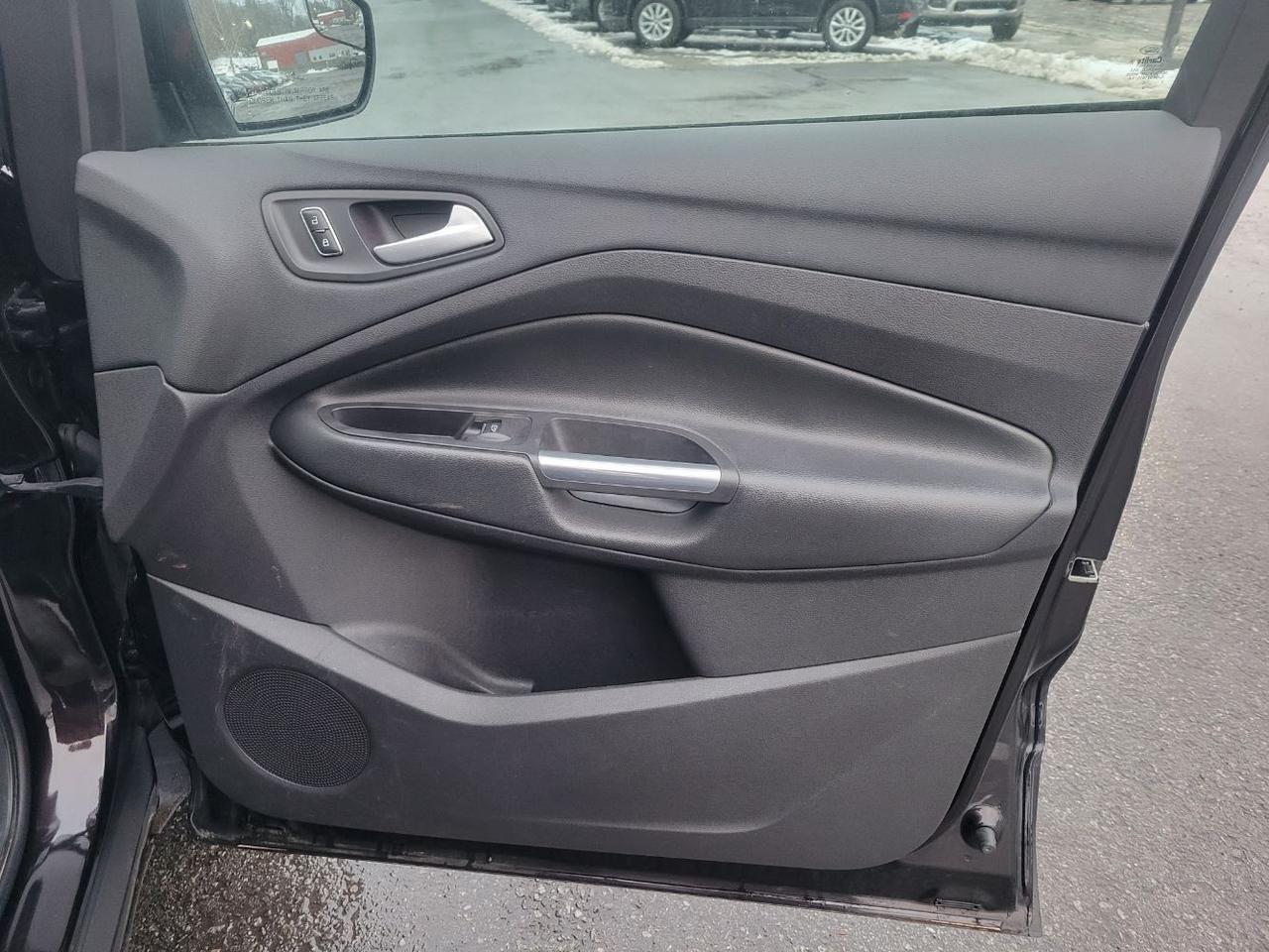 2013 Ford Escape Titanium Charlton MA