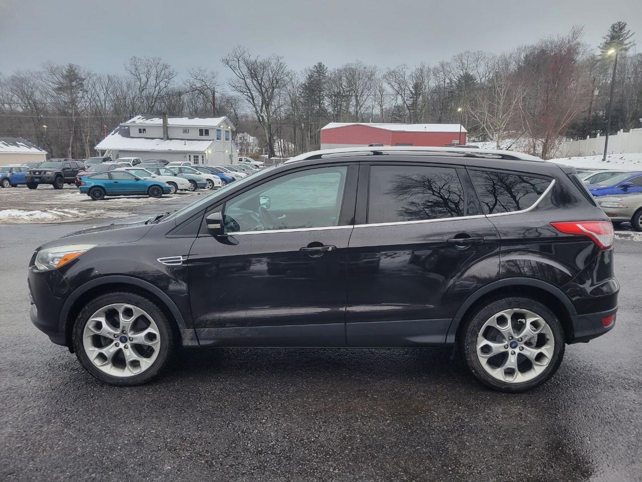 2013 Ford Escape Titanium Charlton MA