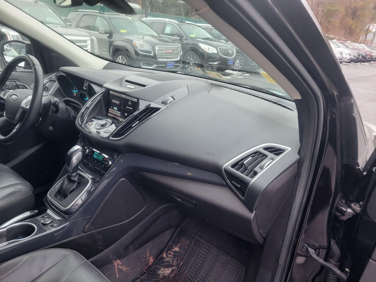 2013 Ford Escape Titanium Charlton MA