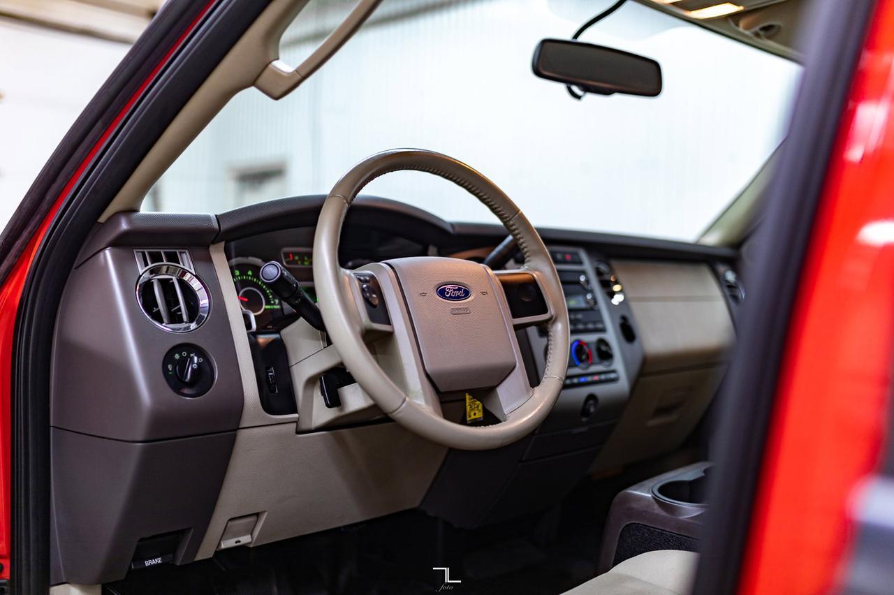 2013 Ford Expedition Max 4x4 XLT Red Deer AB