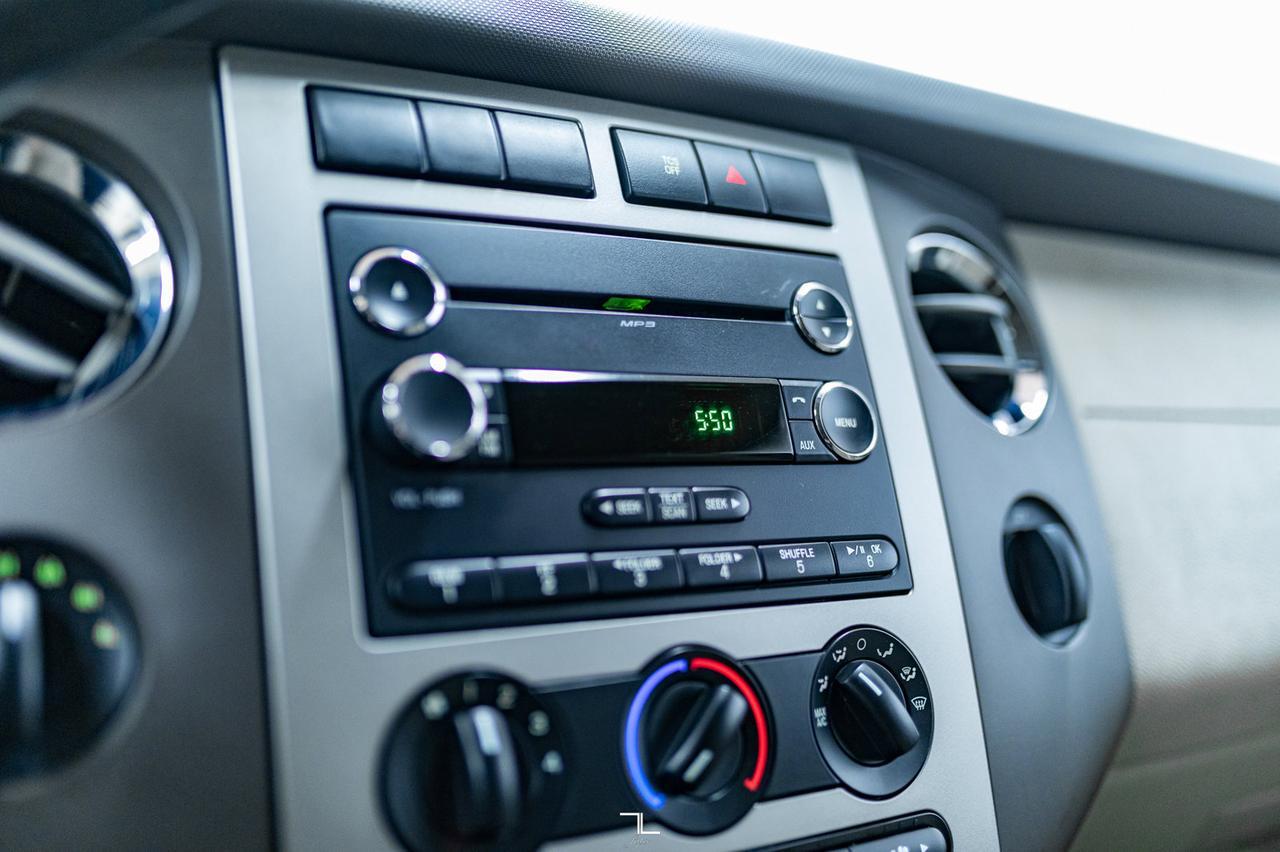 2013 Ford Expedition Max 4x4 XLT Red Deer AB