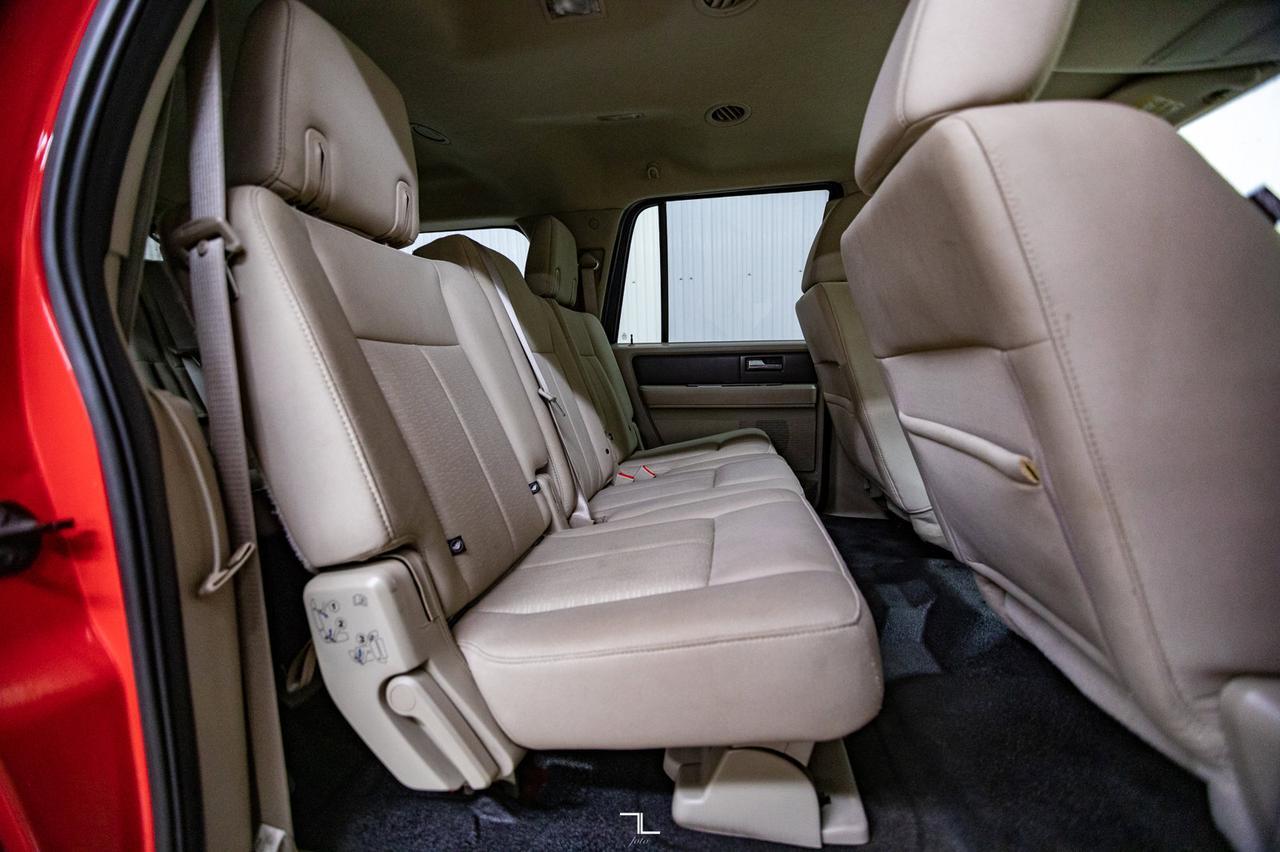 2013 Ford Expedition Max 4x4 XLT Red Deer AB