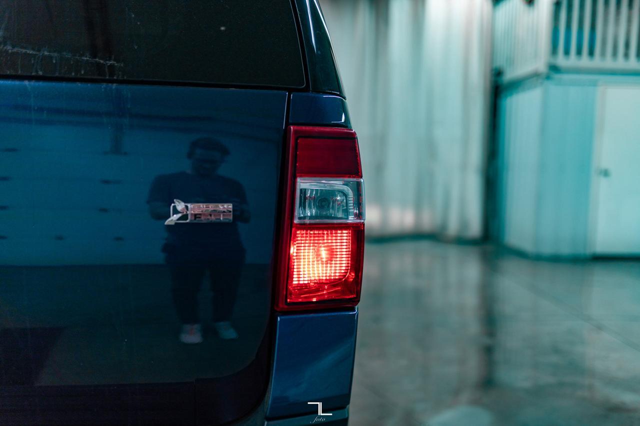 2013 Ford Expedition Max 4x4 XLT Red Deer AB