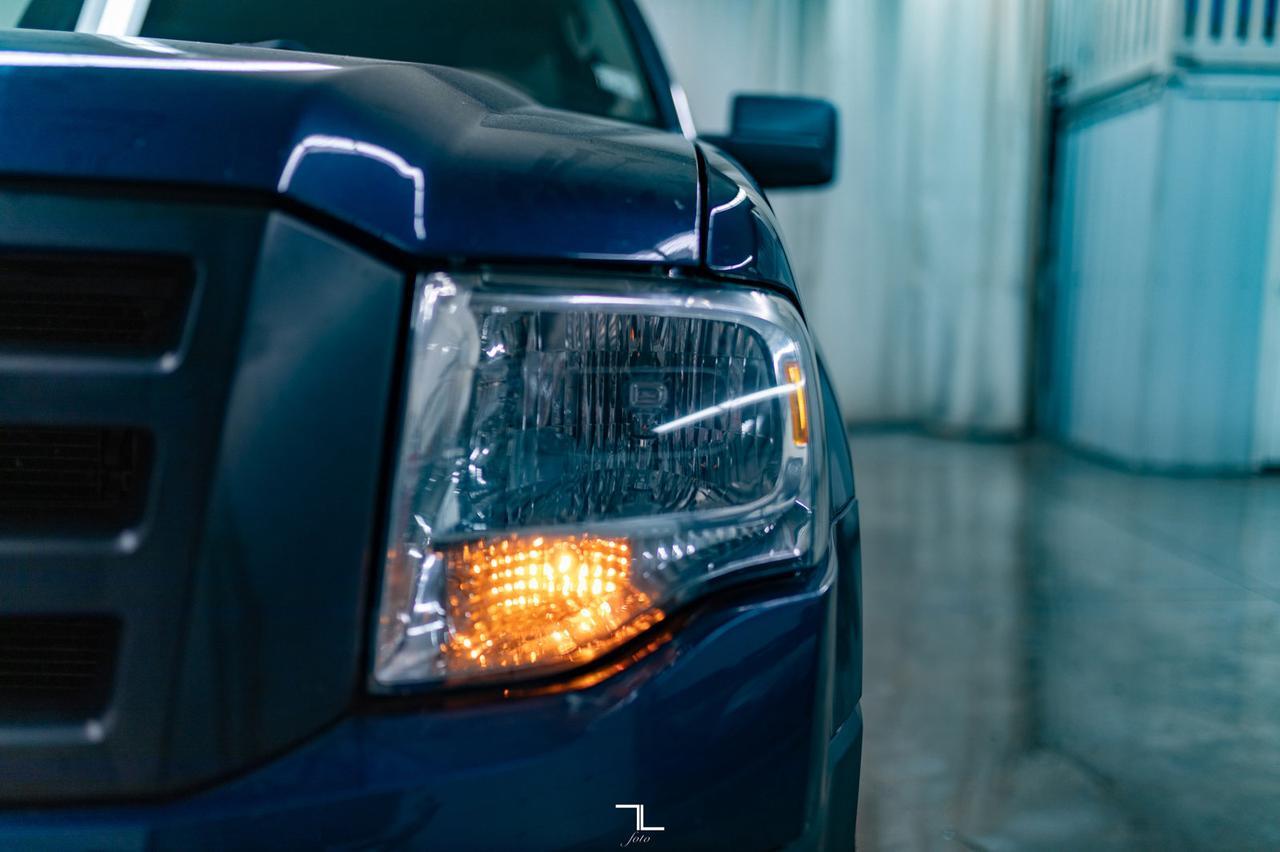 2013 Ford Expedition Max 4x4 XLT Red Deer AB