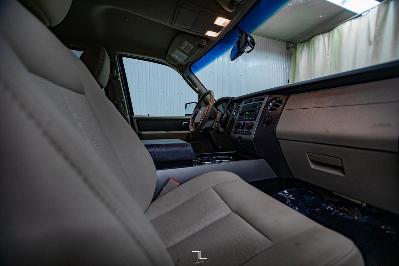 2013 Ford Expedition Max 4x4 XLT Red Deer AB