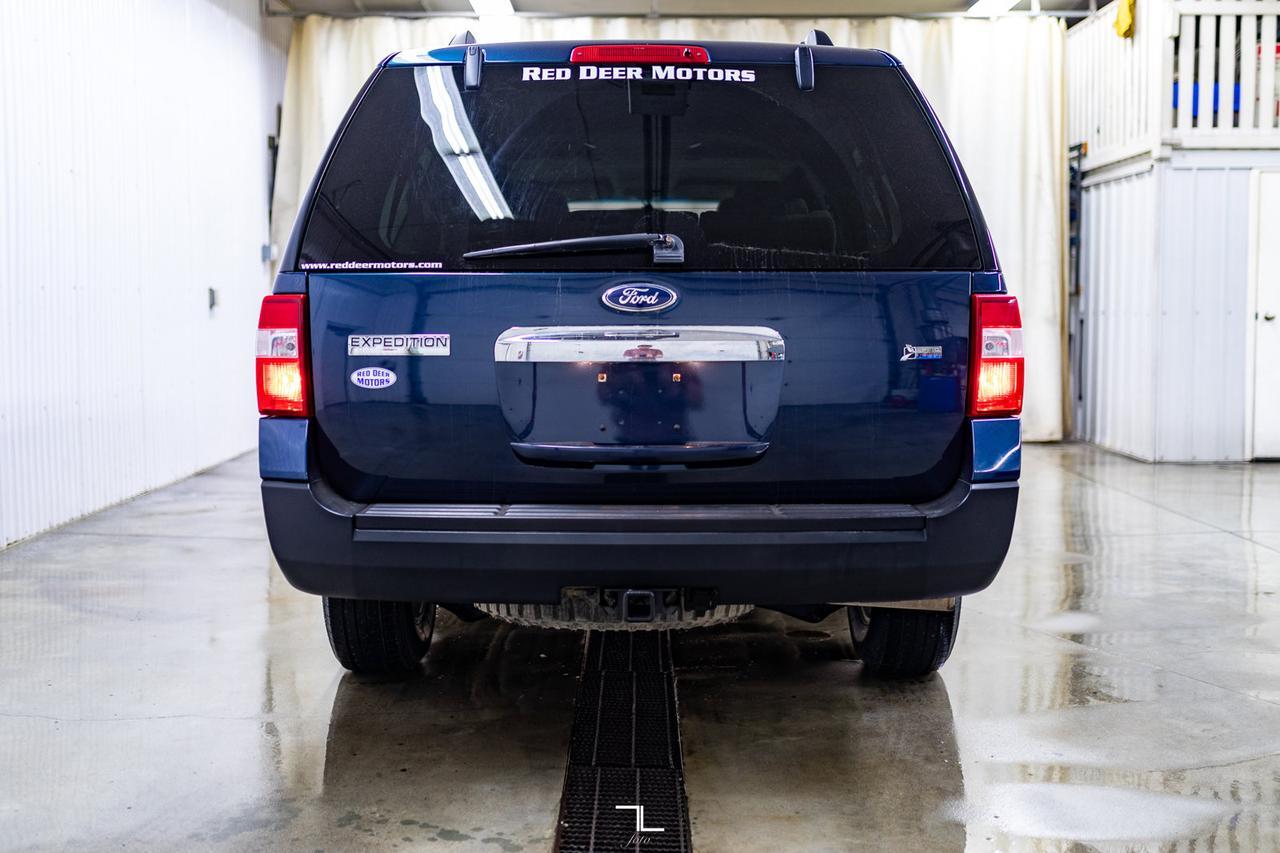 2013 Ford Expedition Max 4x4 XLT Red Deer AB