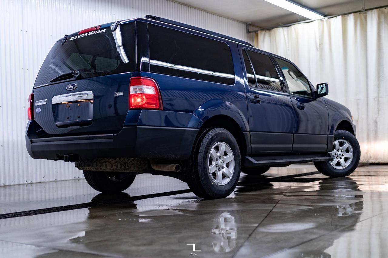 2013 Ford Expedition Max 4x4 XLT Red Deer AB