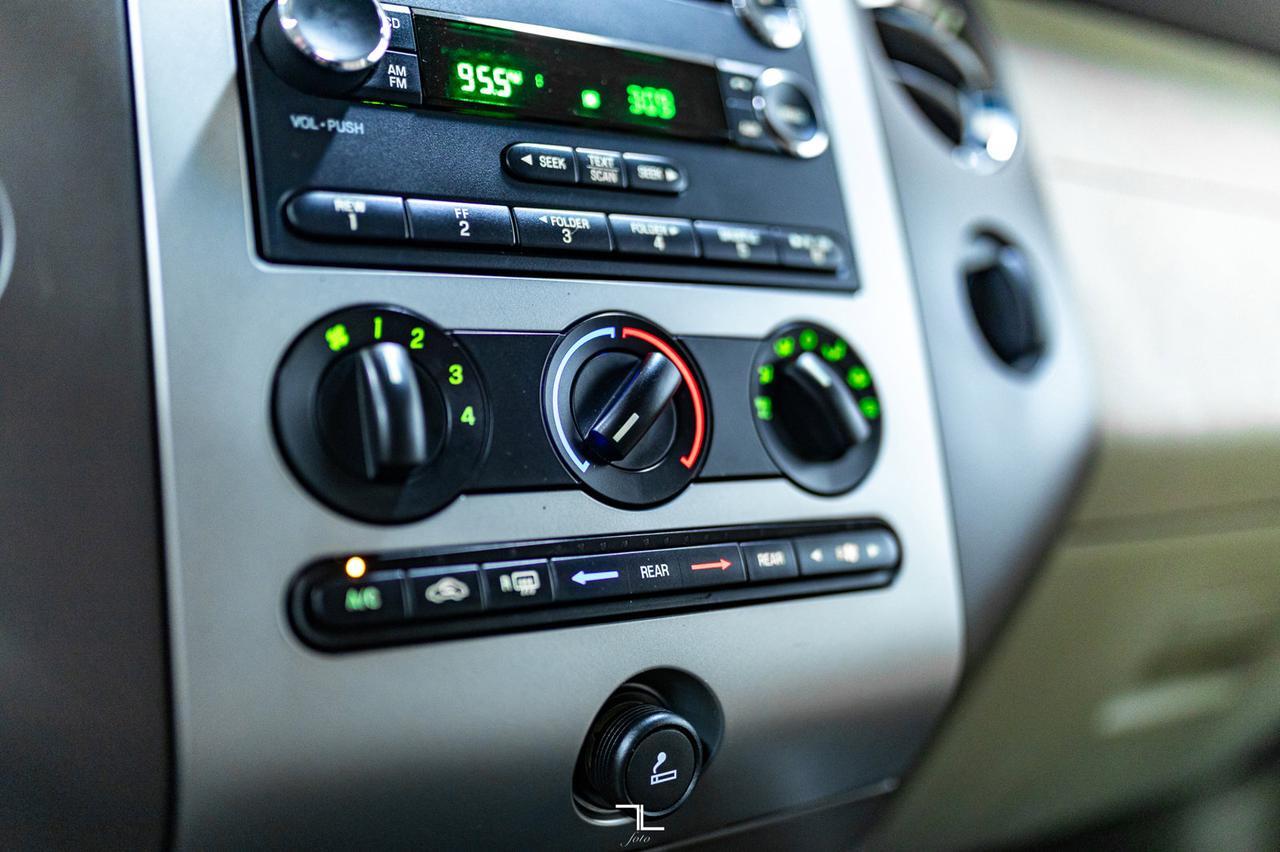 2013 Ford Expedition Max 4x4 XLT Red Deer AB