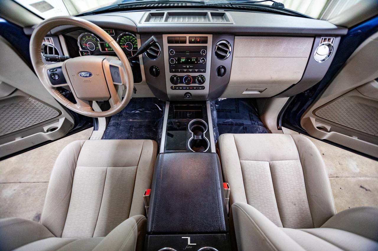 2013 Ford Expedition Max 4x4 XLT Red Deer AB