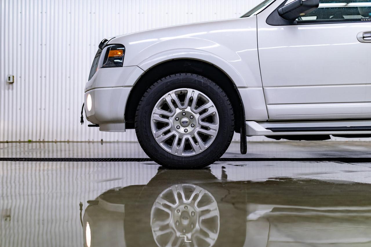 2013 Ford Expedition Max AWD Limited Leather Roof BCam Red Deer AB