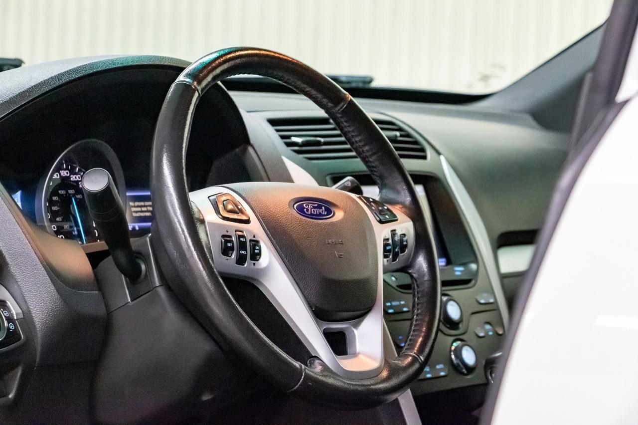 2013 Ford Explorer 4x4 XLT Leather Roof BCam Red Deer AB