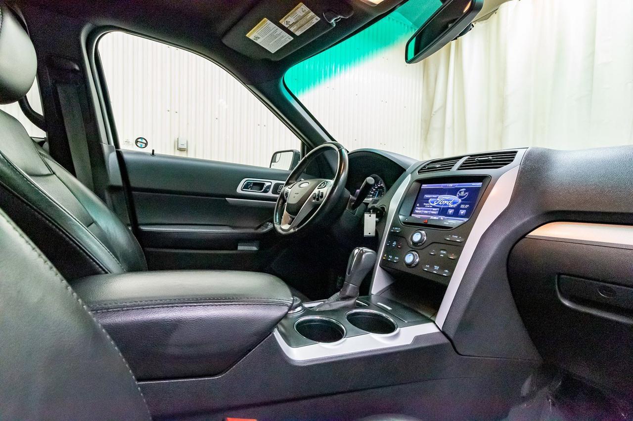 2013 Ford Explorer 4x4 XLT Leather Roof BCam Red Deer AB