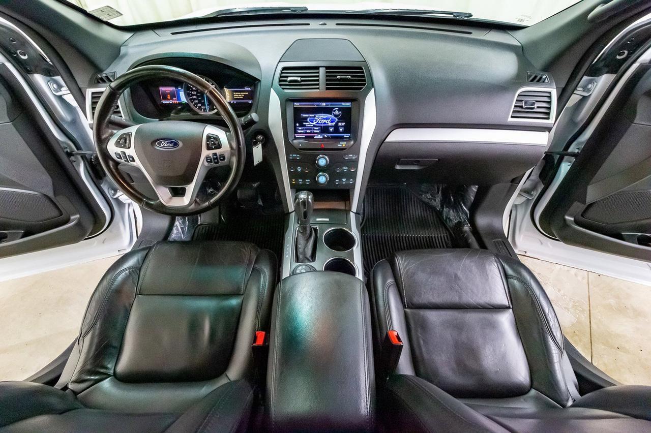 2013 Ford Explorer 4x4 XLT Leather Roof BCam Red Deer AB