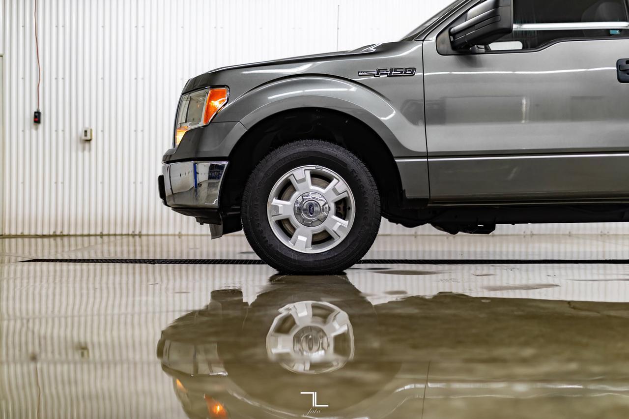 2013 Ford F-150 4x2 Super Crew XLT Longbox Red Deer AB