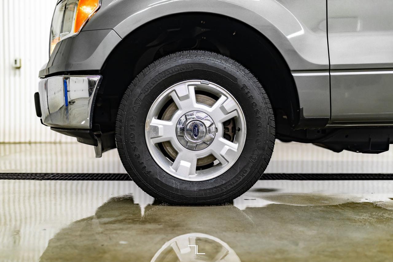 2013 Ford F-150 4x2 Super Crew XLT Longbox Red Deer AB