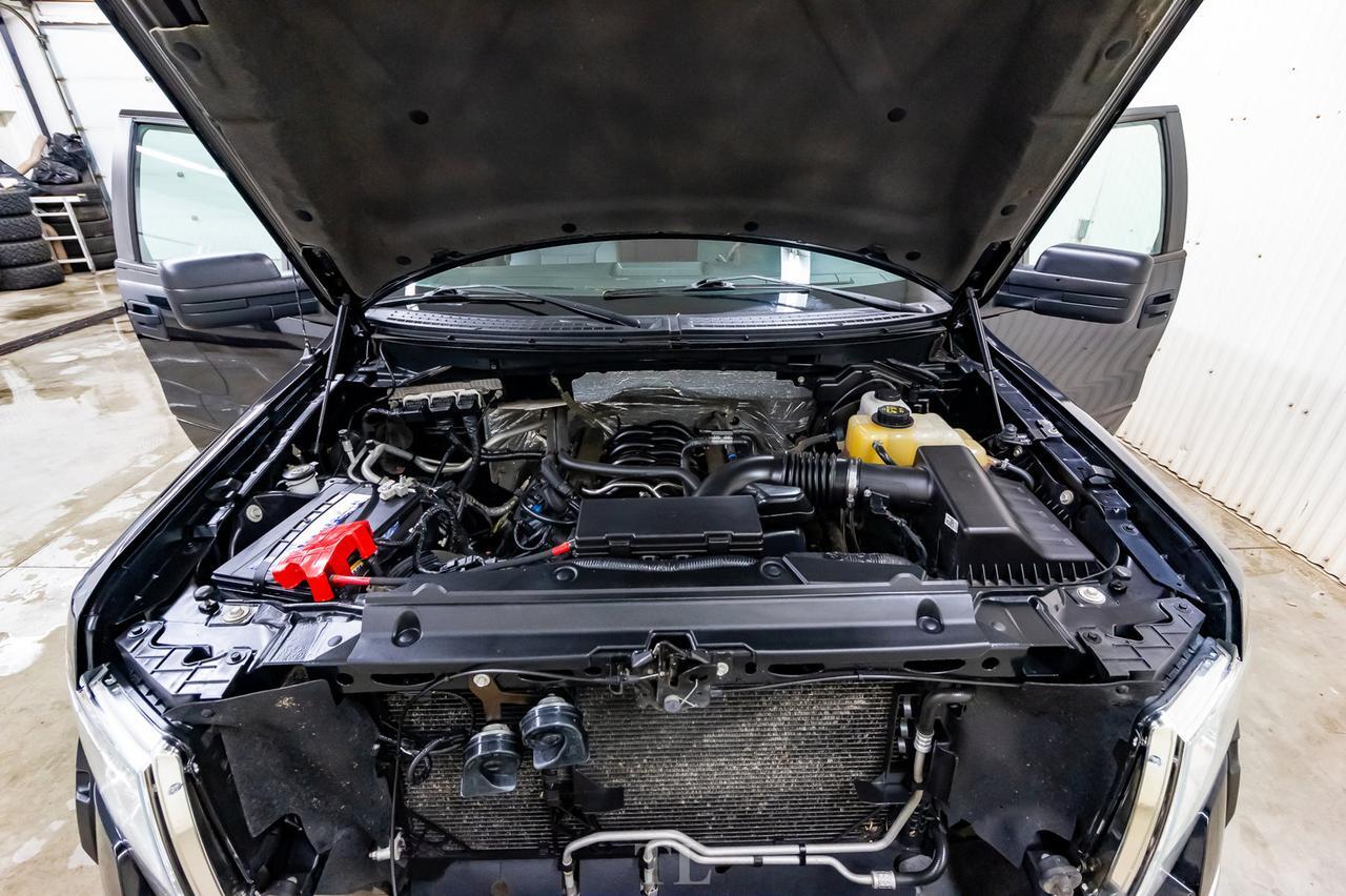 2013 Ford F-150 4x4 Super Crew XLT Red Deer AB