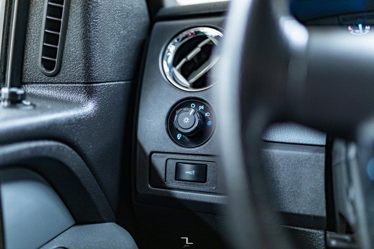 2013 Ford F-150 4x4 Super Crew XLT XTR BCam Red Deer AB