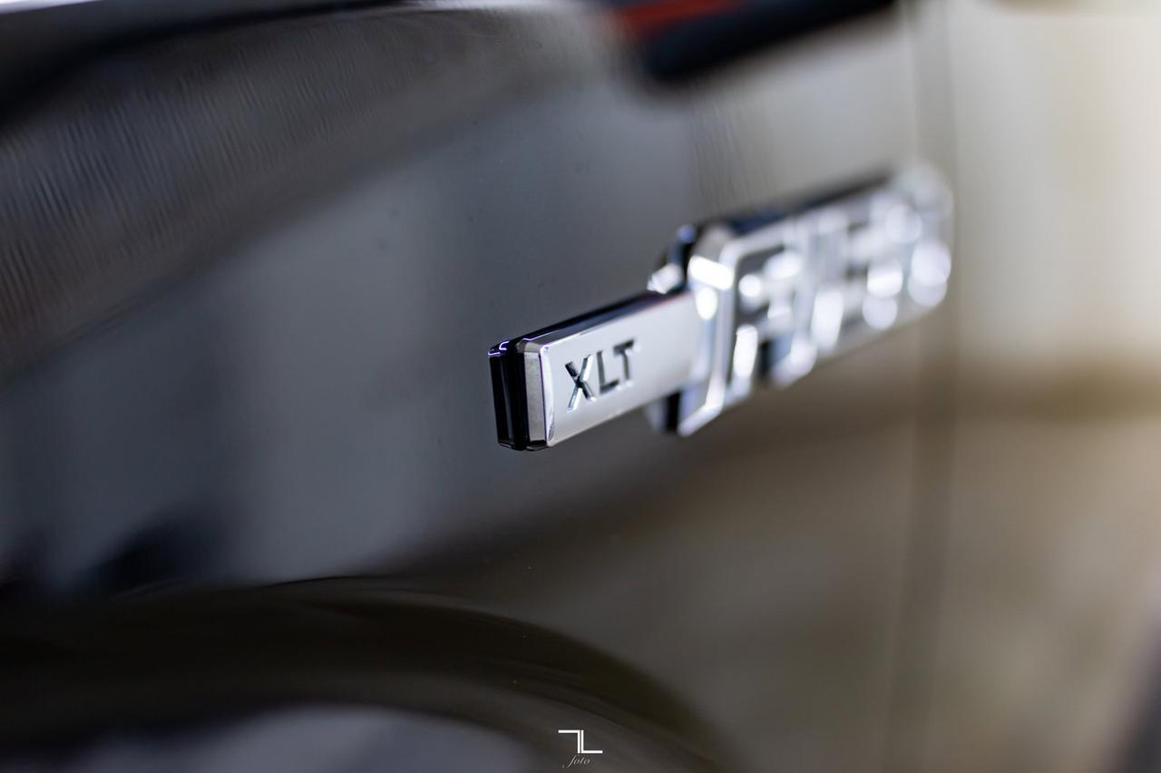 2013 Ford F-150 4x4 Super Crew XLT XTR BCam Red Deer AB