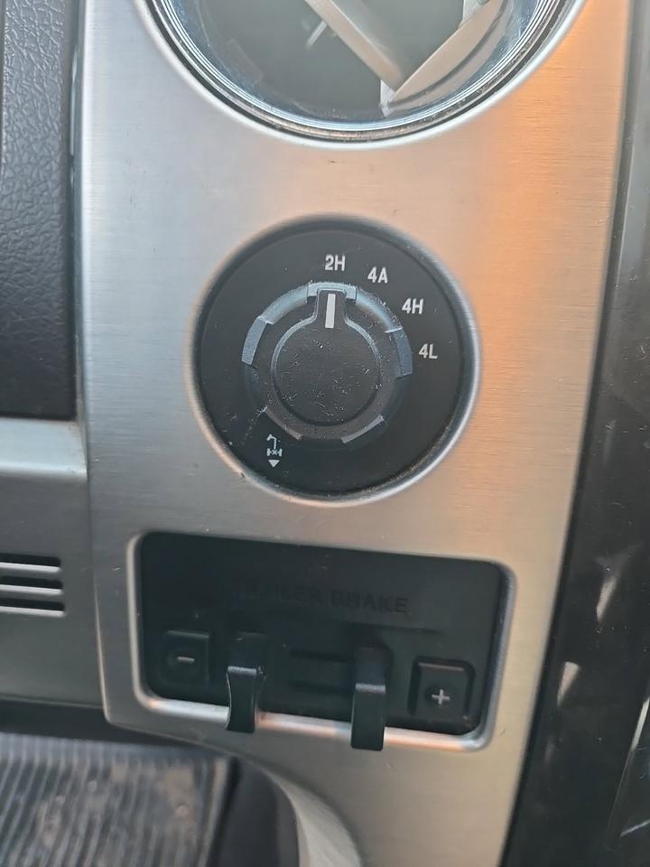 2013 Ford F-150 Platinum West Burlington IA