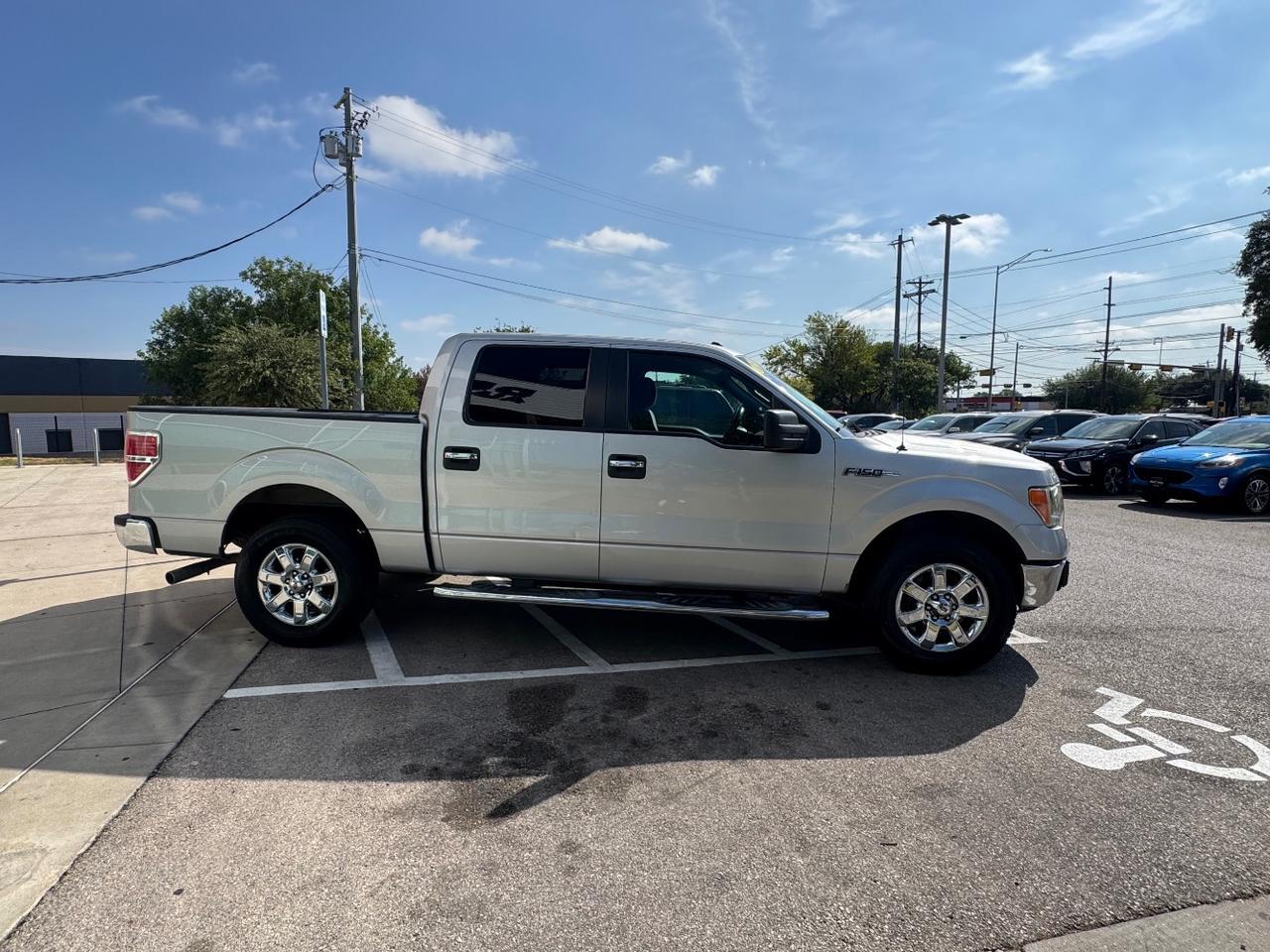 2013 Ford F-150 XLT SuperCrew 5.5-ft Austin TX