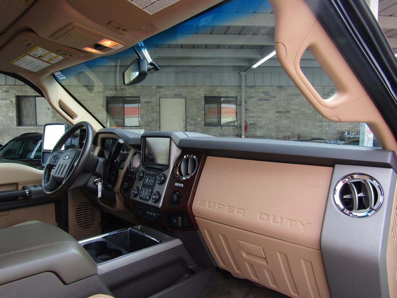 2013 Ford F-250 4WD Crew Cab 156 Lariat Grand Prairie TX