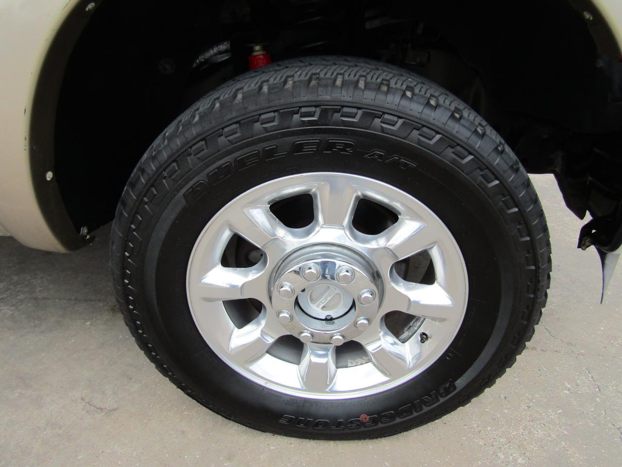 2013 Ford F-250 4WD Crew Cab 156 Lariat Grand Prairie TX