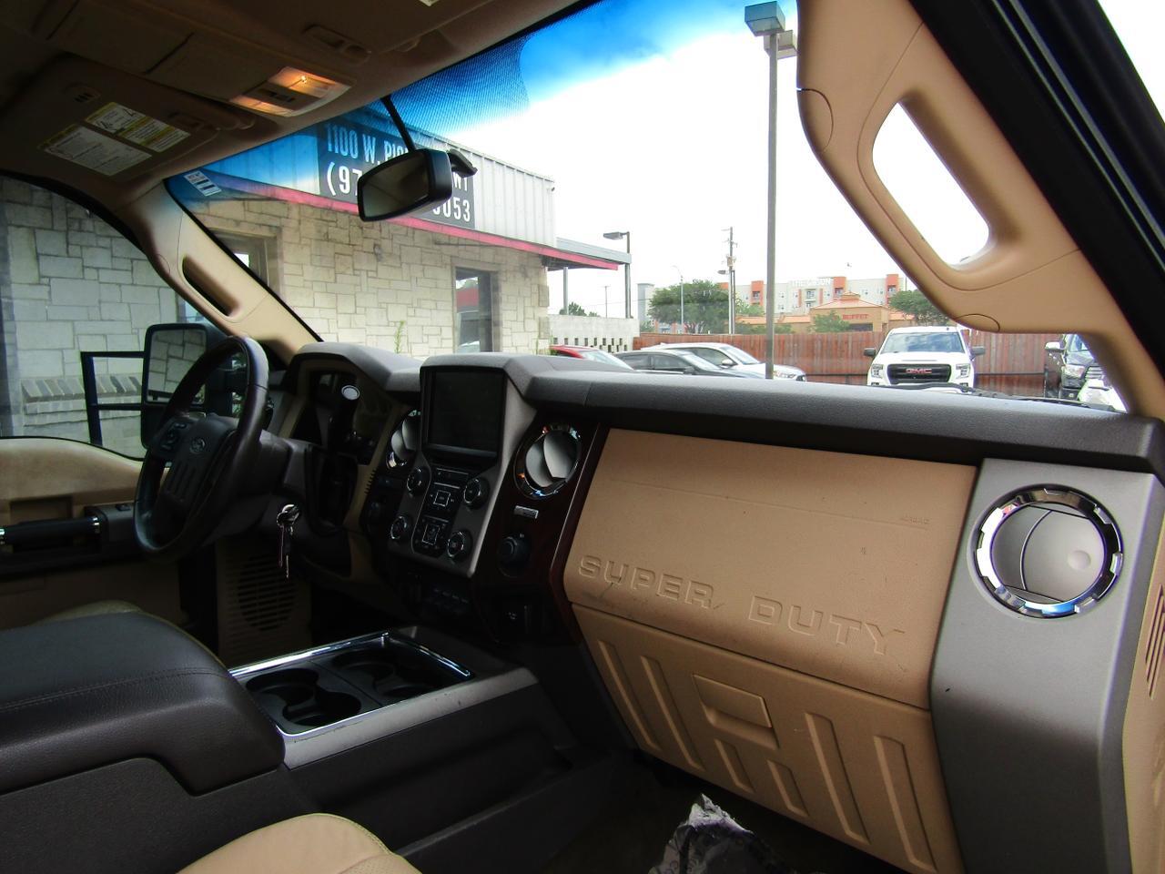 2013 Ford F-250 4WD Crew Cab 156 Lariat Grand Prairie TX