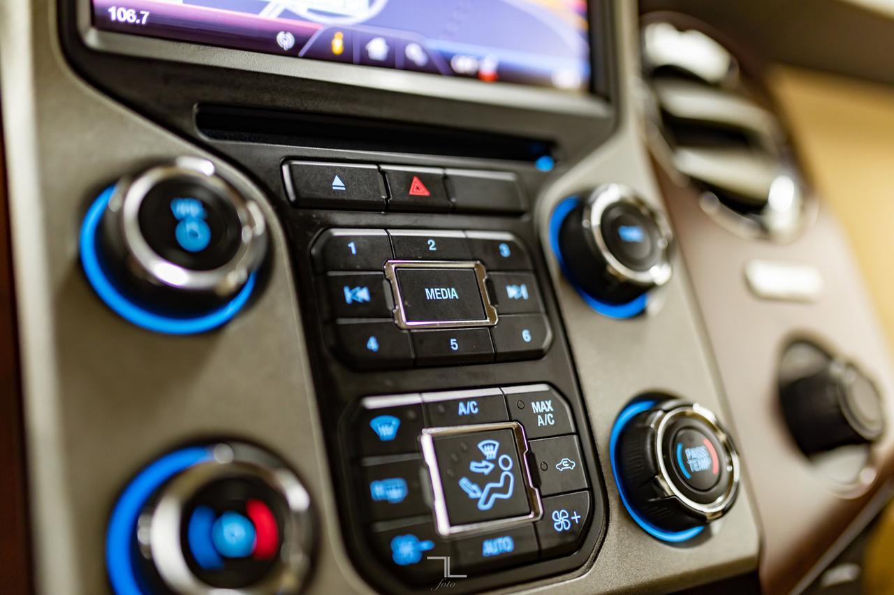 2013 Ford F-250 4x4 Crew Cab Lariat Diesel Leather Nav BCam Red Deer AB