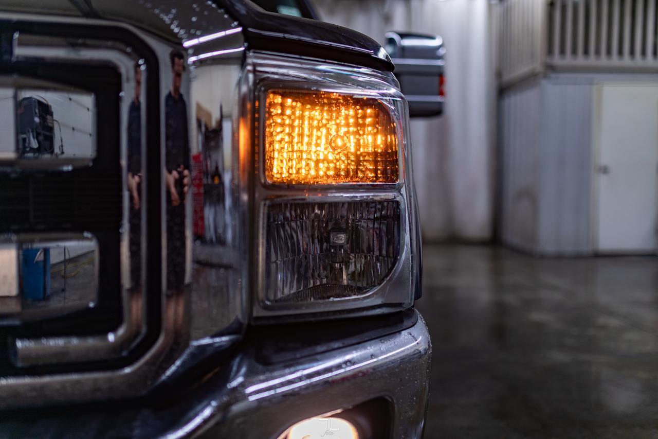 2013 Ford F-250 4x4 Crew Cab XLT FX4 BCam Topper Red Deer AB